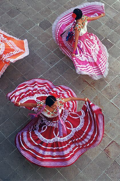 folk dancers