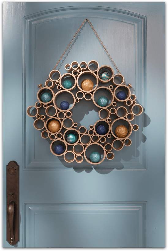 door-pretty-hide-seek-wreath2